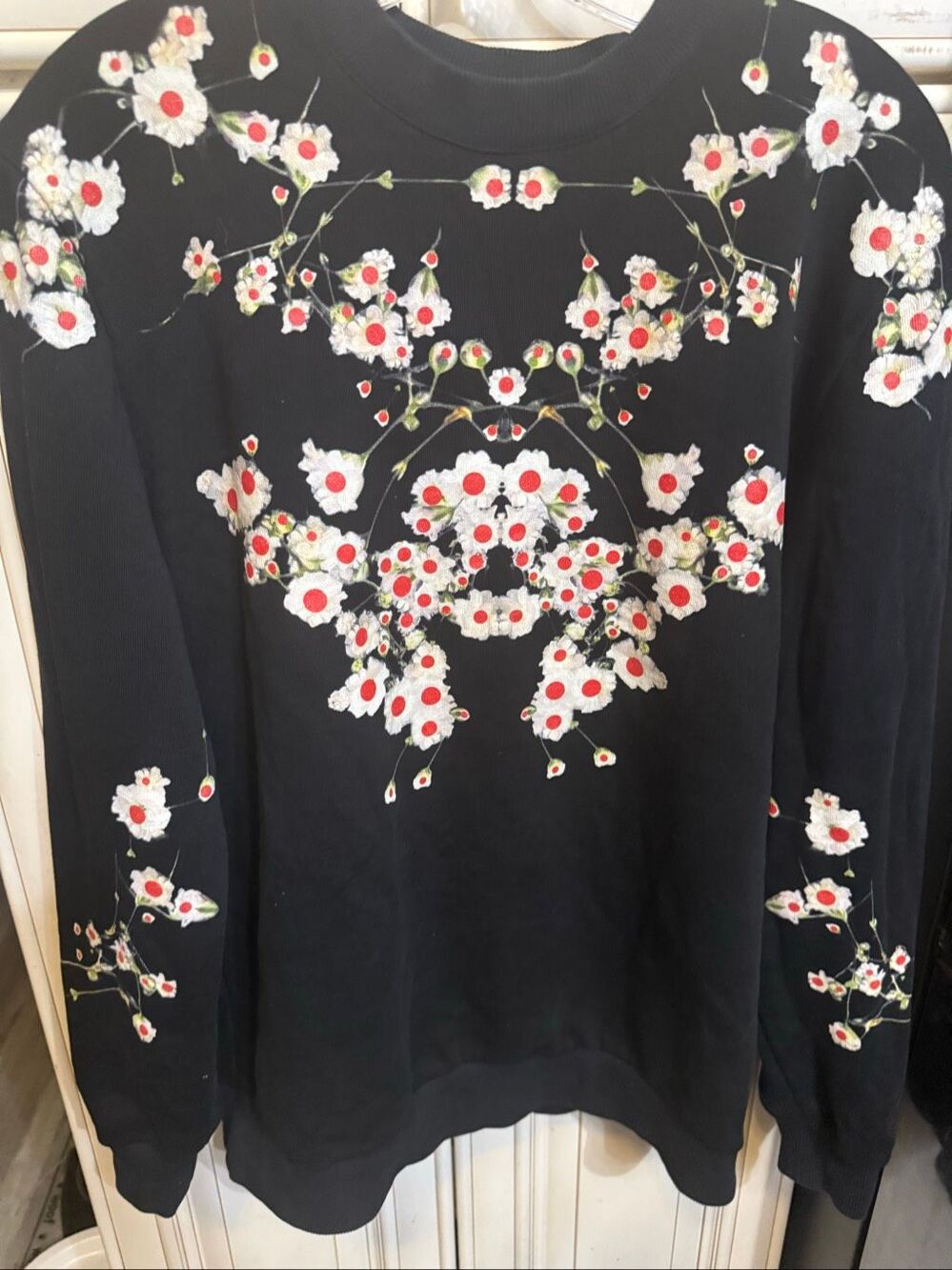 Givenchy Women's Babies Breath Floral Crewneck Pullover Sweatshirt Black Small